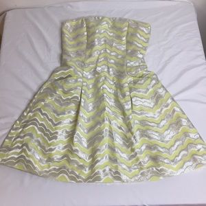 Lily Pulitzer Metallic Dress Sz 2 053